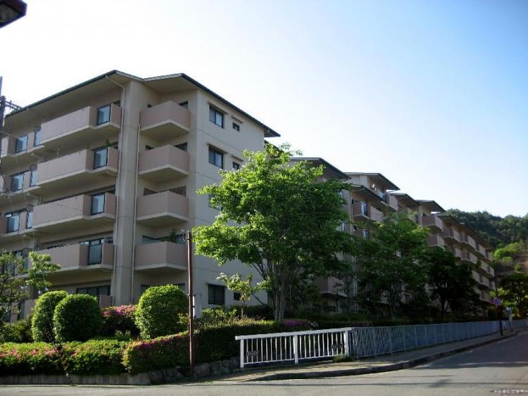 サンシティ桂坂ロイヤル参番館